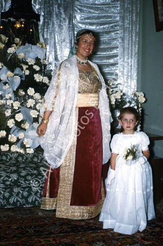 S. Harrus en robe de mariée au mariage de Titi Corcos